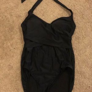 One piece swim suit